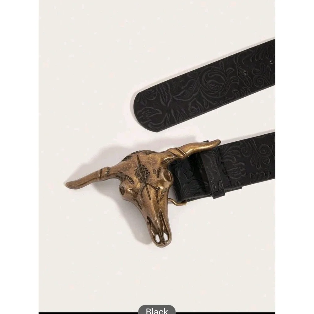 N/A statement piece